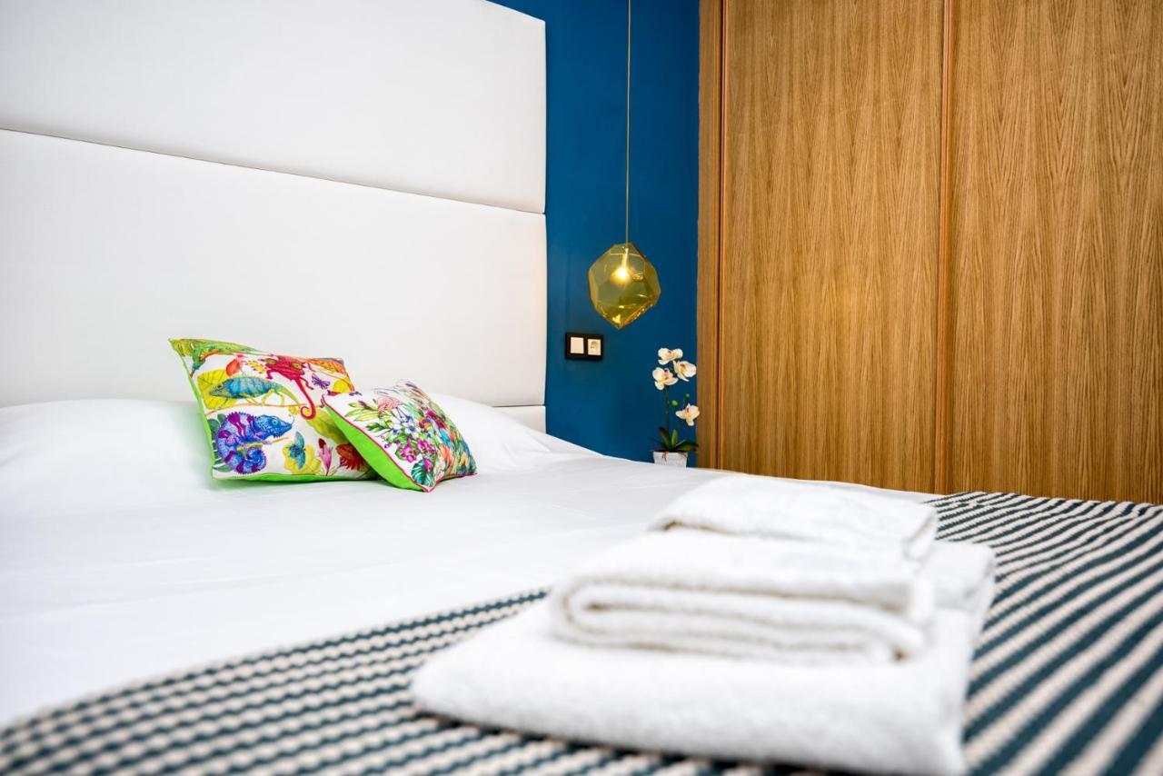 Atico Con Terraza Ac 1Hab En El Centro Y Piscina Comunitaria Διαμέρισμα Μάλαγα Εξωτερικό φωτογραφία
