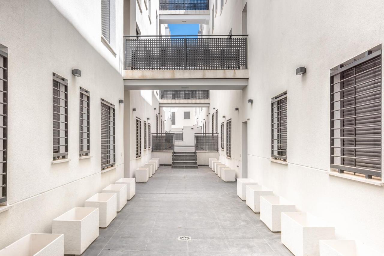 Atico Con Terraza Ac 1Hab En El Centro Y Piscina Comunitaria Διαμέρισμα Μάλαγα Εξωτερικό φωτογραφία